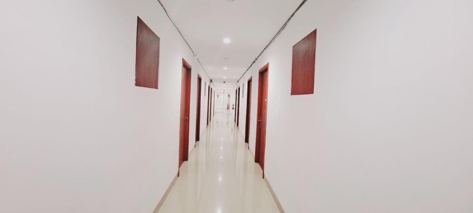 Tos Hotel & Convention Center Tangerang Powered By Archipelago Exteriör bild
