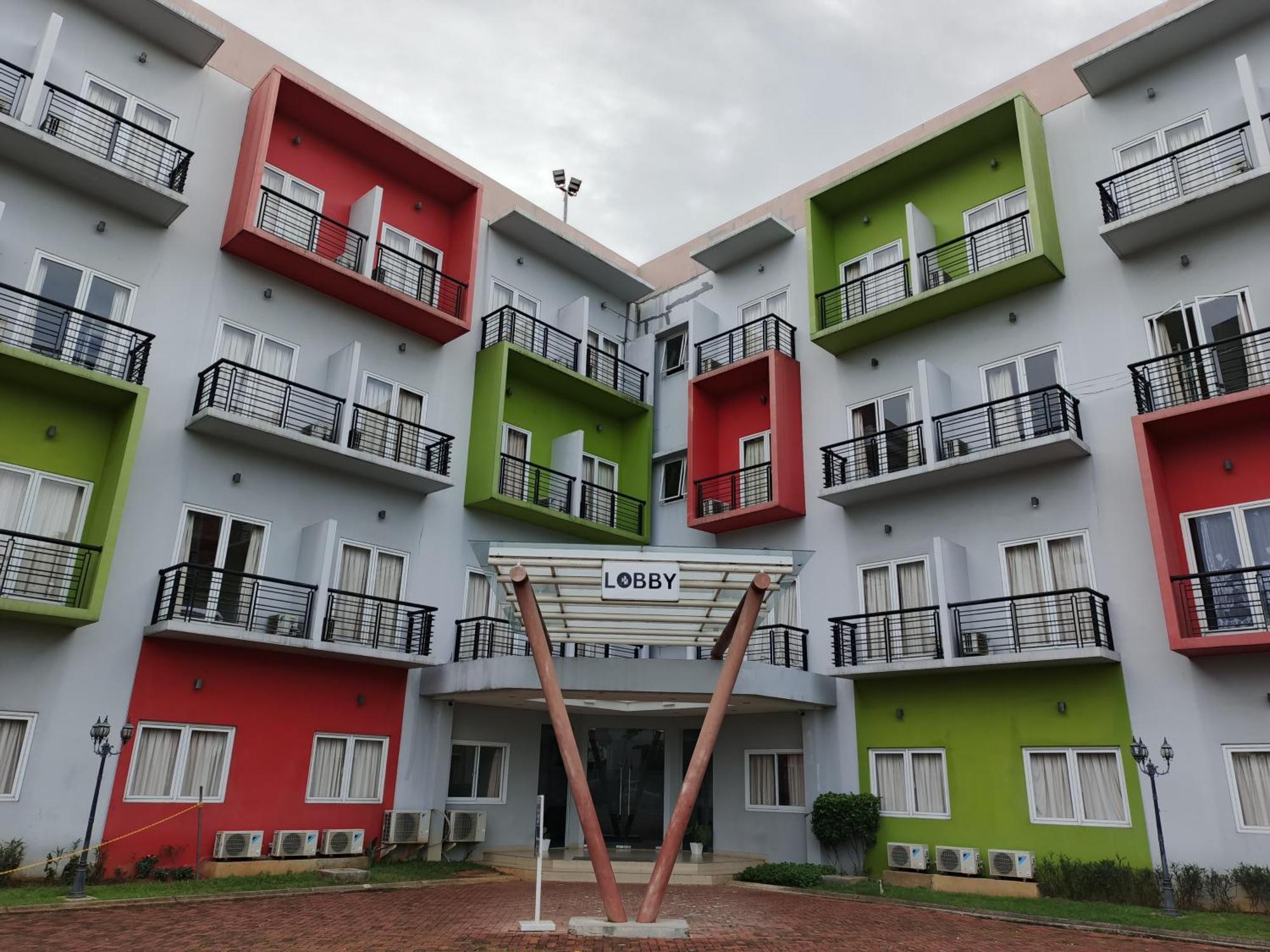 Tos Hotel & Convention Center Tangerang Powered By Archipelago Exteriör bild